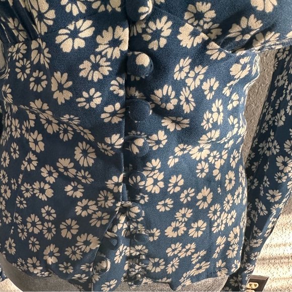 Reformation Blue Floral Nell Top – Size Small - Picture 4 of 9